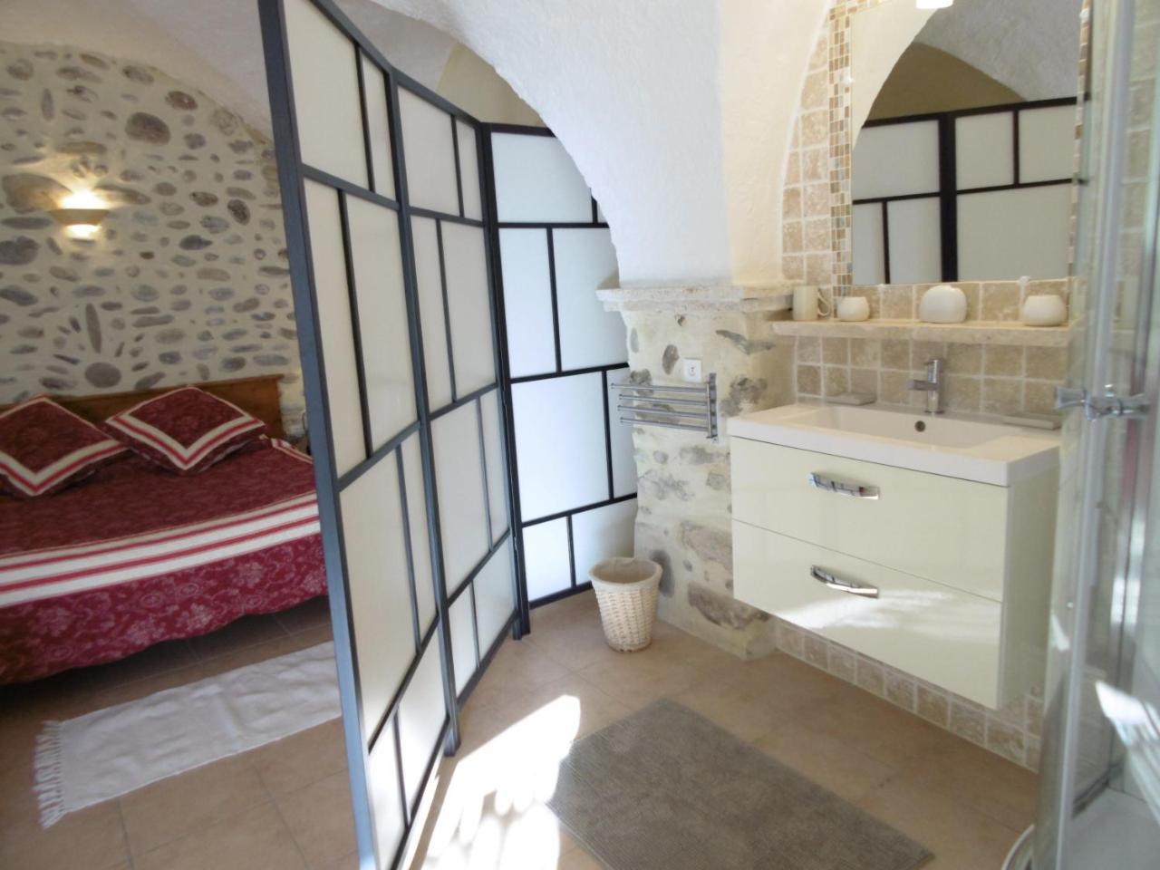 مبيت وإفطار سيسترون La Ferme De Valauris المظهر الخارجي الصورة